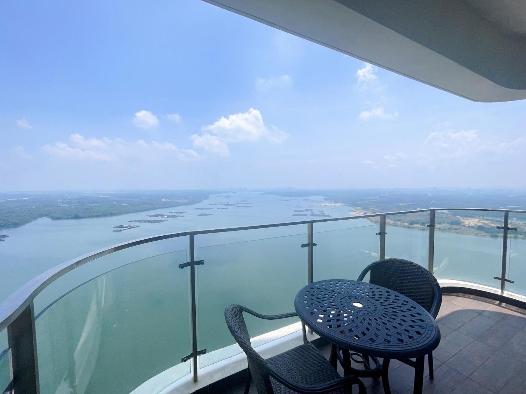 Monic Staycation #Country Garden Danga Bay جوهر بهرو المظهر الخارجي الصورة